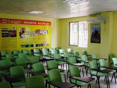 廣州叁思教育咨詢(xún) 在專(zhuān)業(yè)與溫馨交織的校區(qū)環(huán)境中賦能成長(zhǎng)